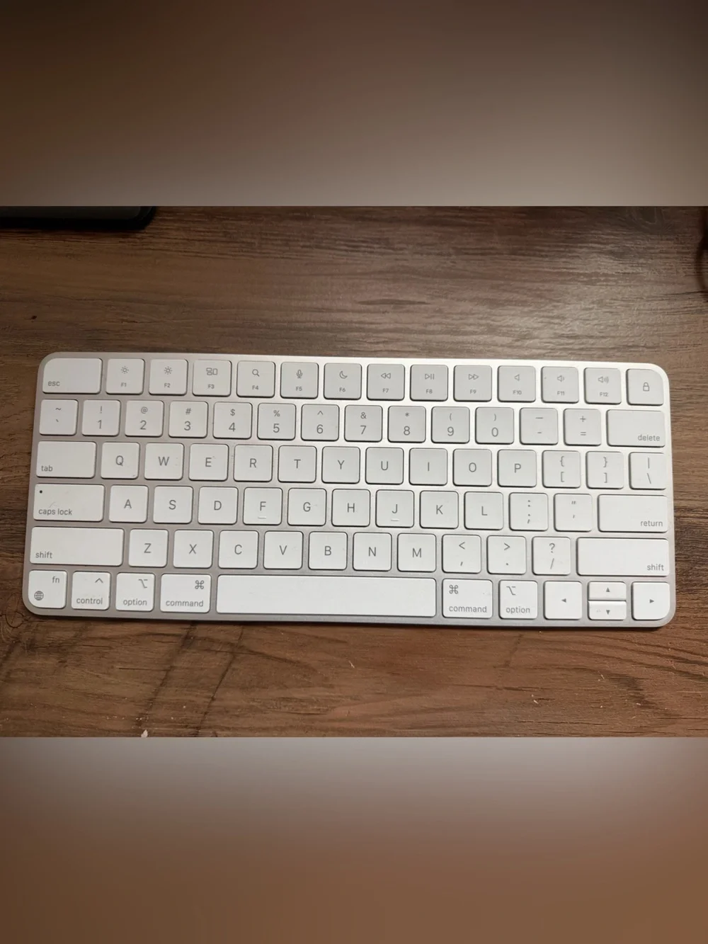 APPLE Wireless Keyboard